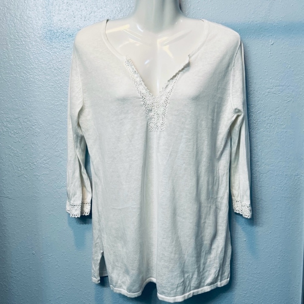 Christopher and Banks White Lightweight Sweater medium